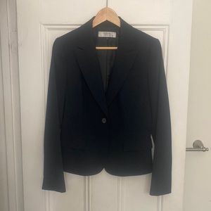 Tahari Blazer, US 6, Navy Blue